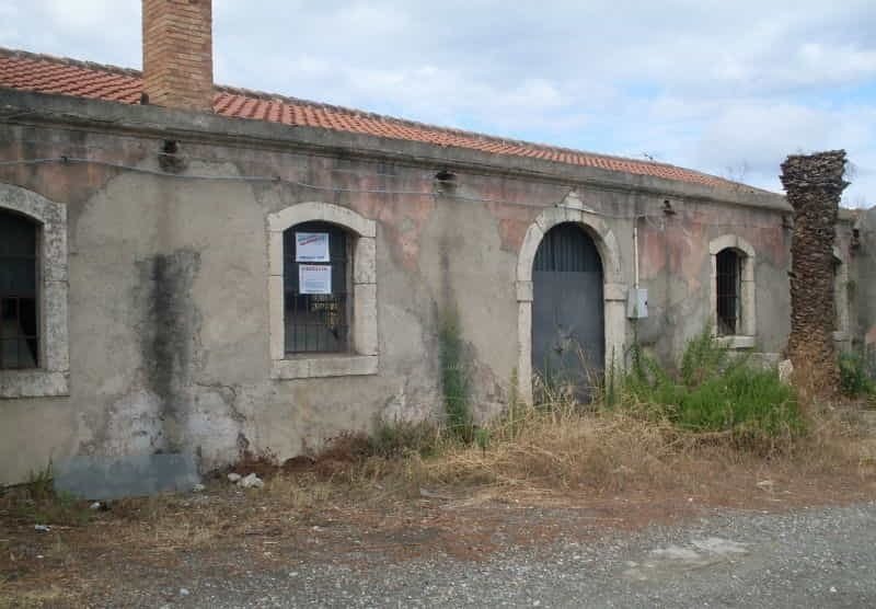 Laboratorio in Vendita in Via Botteghelle 7 a Milazzo (Me)