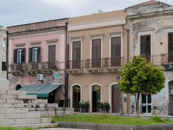 Trilocale Piazza Roma in Affitto a MIlazzo