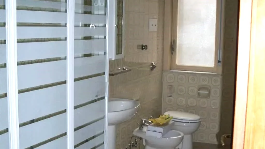 Bagno Appartamento in Affitto Via Marina Garibaldi Milazzo