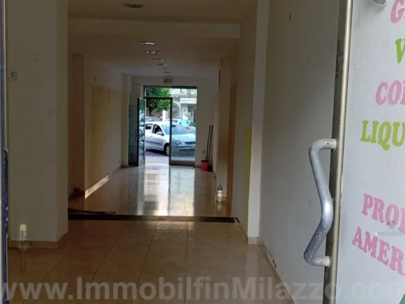 Locale Commerciale Via D. Piraino, 14, a Milazzo - Immobilfin Srl