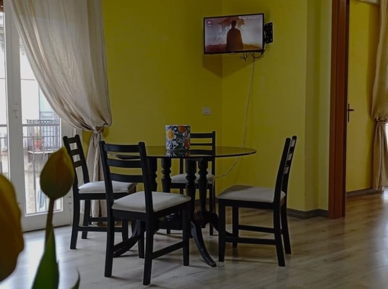 Zona Pranzo Mini Appartamento Piazza Roma Milazzo - Immobilfin