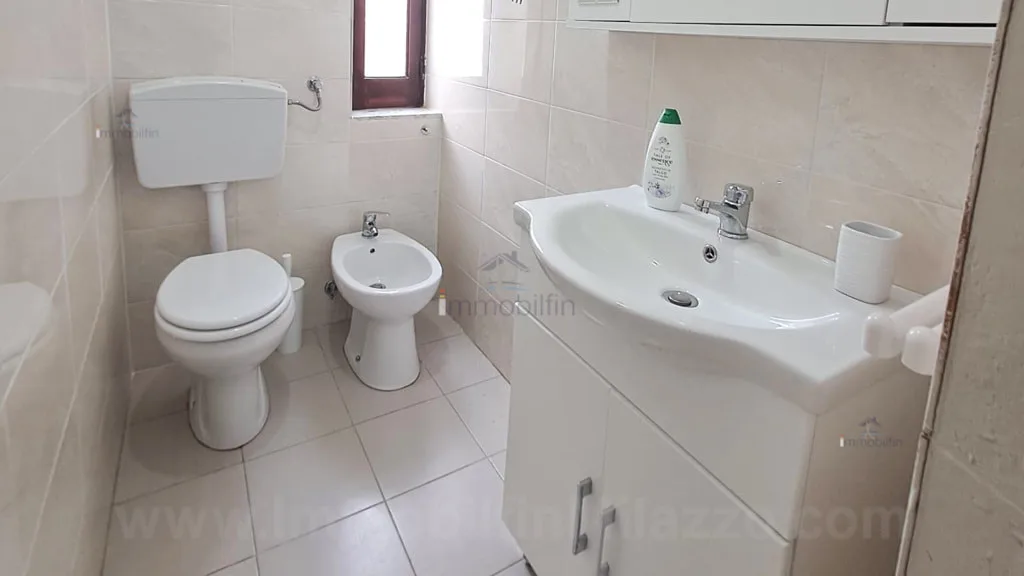 Bagno Affitto Appartamento Trilocale in Via San Papino Milazzo - Immbobilfin Milazzo