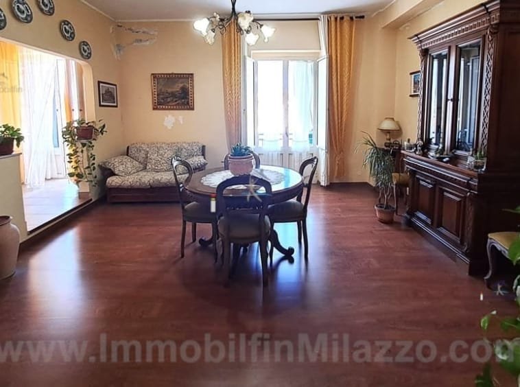 Soggiorno - Appartamento Quadrilocale Via Cumbo Borgia, Milazzo (Me) - Immobilfin Milazzo