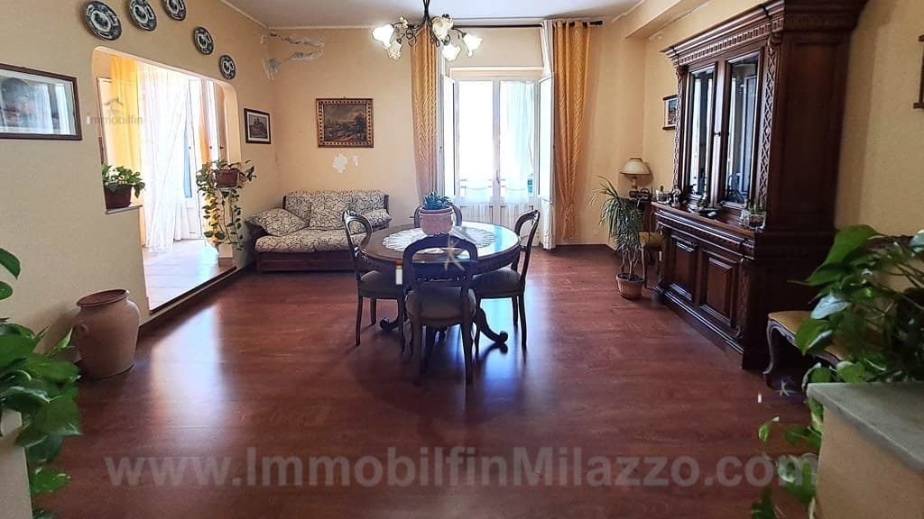 Soggiorno - Appartamento Quadrilocale Via Cumbo Borgia, Milazzo (Me) - Immobilfin Milazzo