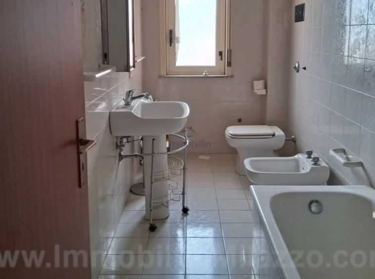 Bagno - Appartamento Via Tukory, Milazzo (Me) - Immobilfin Milazzo